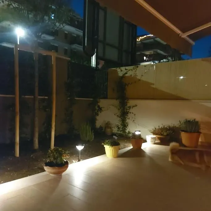 Апартаменты Monolocale Nuova Costruzione Con Giardino Рим